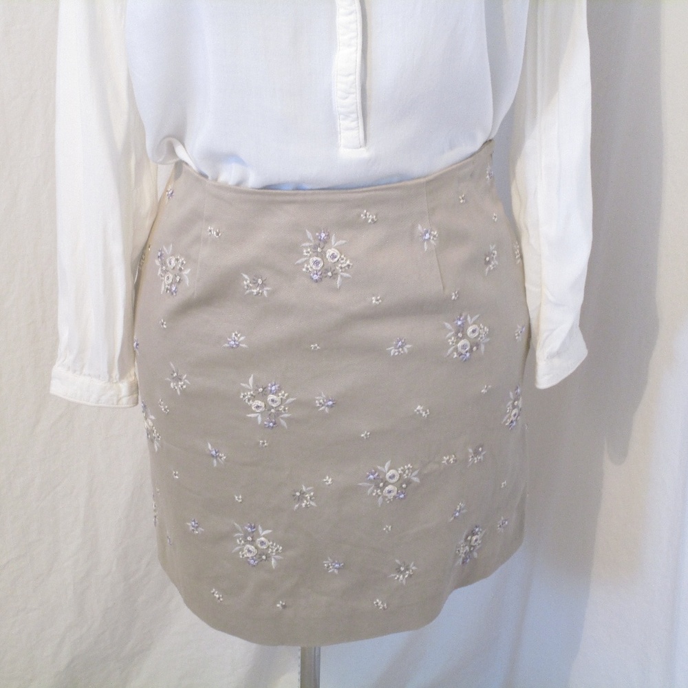 Ann Taylor Embroidered Skirt 6P